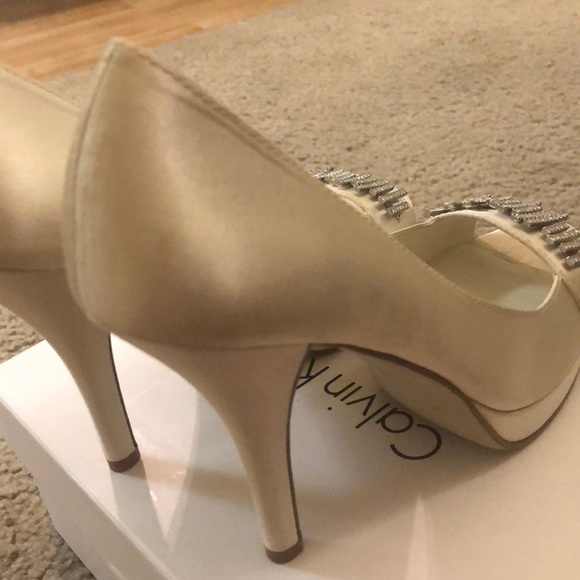 Calvin Klein bridal shoes - Picture 6 of 8